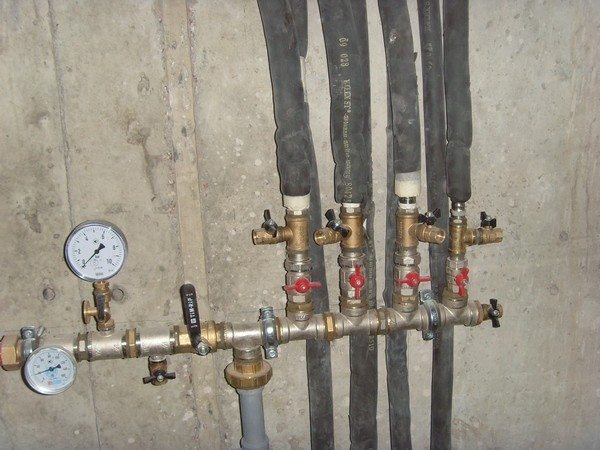 Conception et installation d'un système de chauffage à collecteur