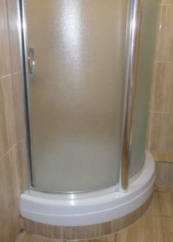 Comment faire une douche d'été de vos propres mains: schémas de conceptions courantes