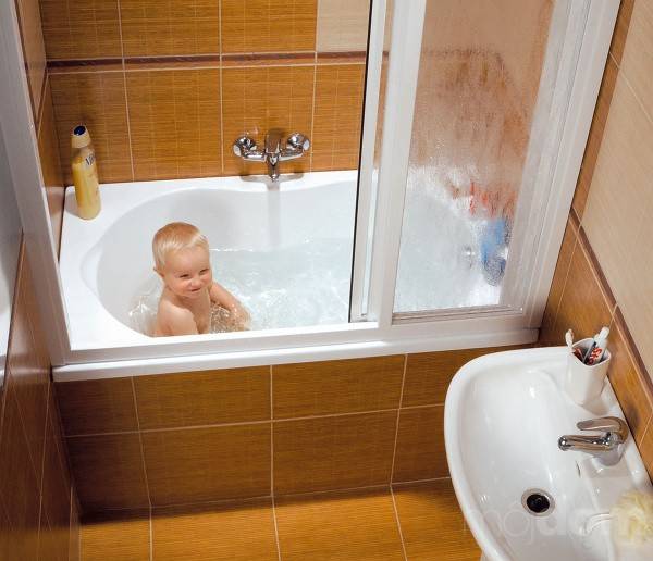 Bain ou douche - quel est le meilleur? Bilan comparatif