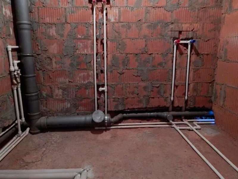 Réparation et pose d'égouts à faire soi-même: technologie de travail