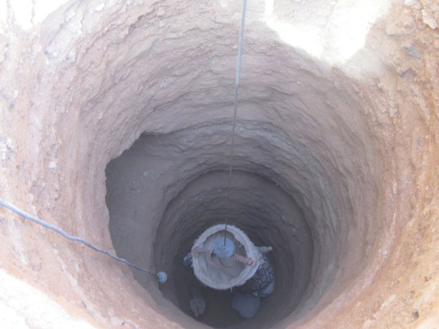 Combien cela coûtera-t-il de creuser un puits dans le pays: la séquence des travaux et leur prix