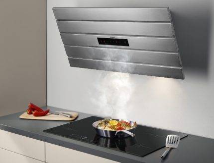 Comment installer une hotte sur une cuisinière à gaz : instructions d'installation étape par étape