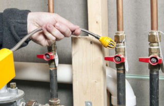 Durée de vie des conduites de gaz: normes pour le fonctionnement des communications de gaz