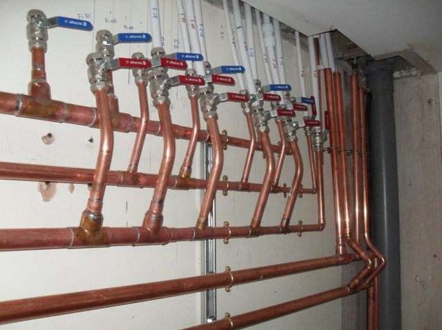 Raccordement de tuyaux en cuivre : un aperçu des technologies d'installation