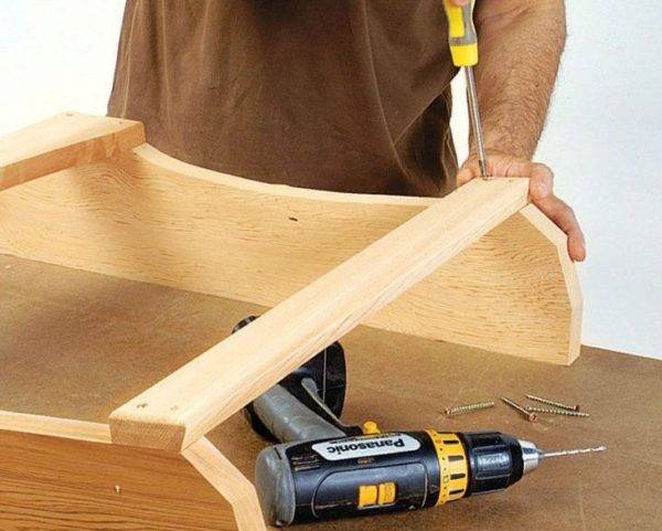 Chaise à bascule en bois à faire soi-même: idées de photos, dessins + instructions étape par étape