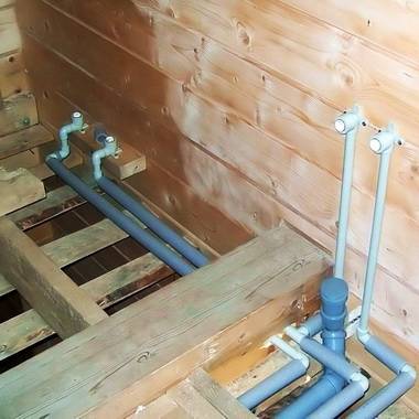 Dispositif d'assainissement dans le pays: comparaison de 3 options différentes les unes avec les autres