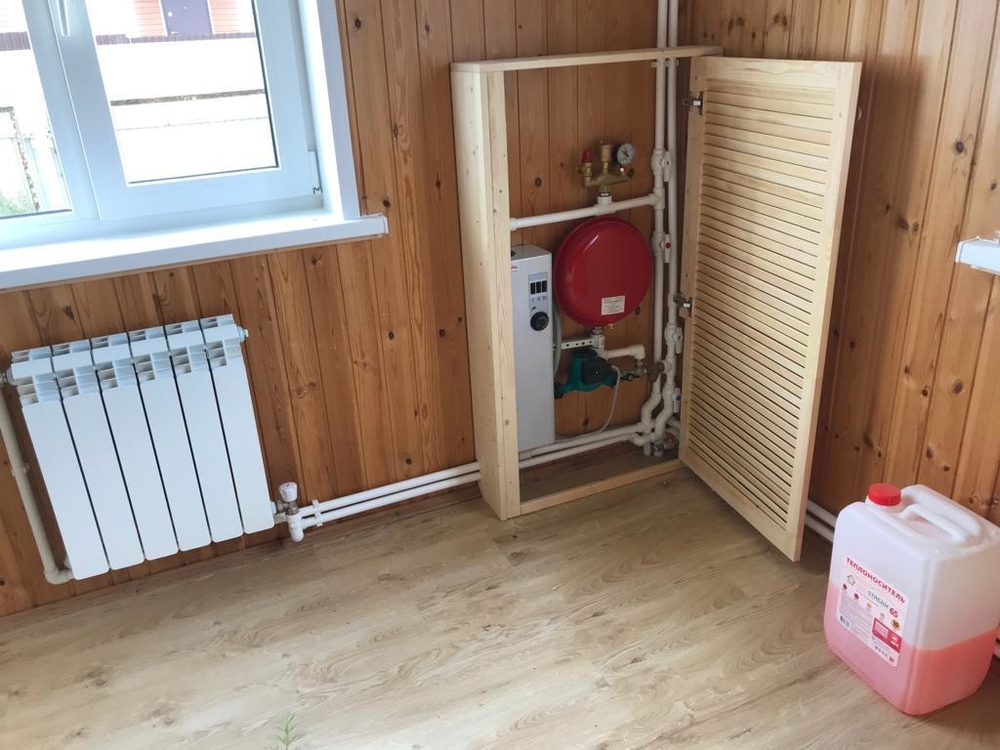 Chauffage d'une maison de campagne - options et prix: comparaison des combustibles et des équipements de chauffage, conseils pour choisir