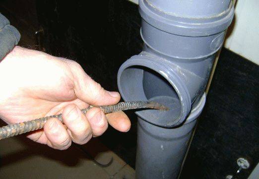 L'odeur des eaux usées dans les toilettes: un aperçu des causes possibles et des moyens de l'éliminer