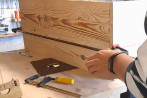 Cintre de sol en bois DIY : idées créatives + instructions de montage