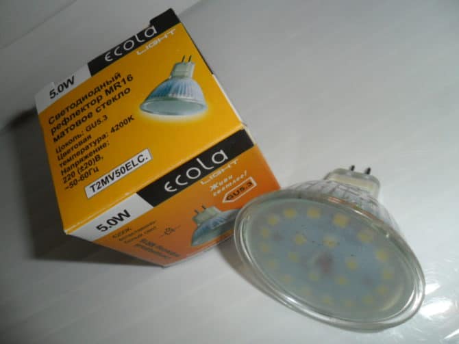 Lampes LED Ecola (Ecola): aperçu de la gamme, avantages et inconvénients, avis des consommateurs