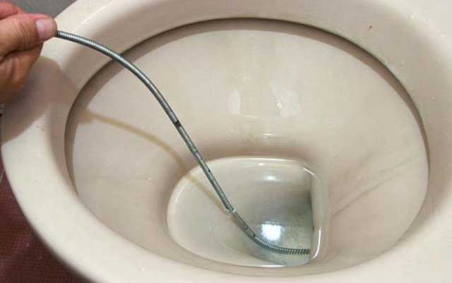 Comment réparer un blocage dans la salle de bain - 3 façons de résoudre le problème + travail de prévention