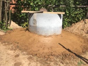 Faut-il toujours créer un château d'argile autour du puits ? Ou pouvez-vous le faire?