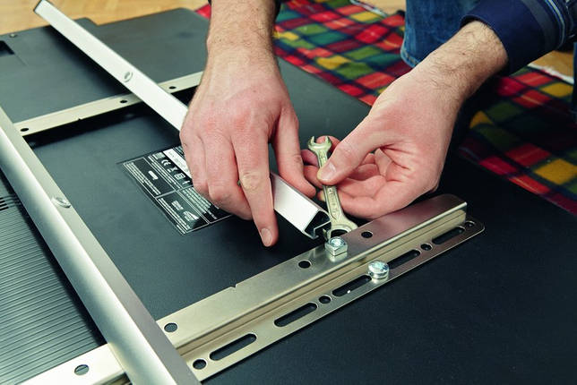 Comment faire un support TV de vos propres mains: options maison populaires