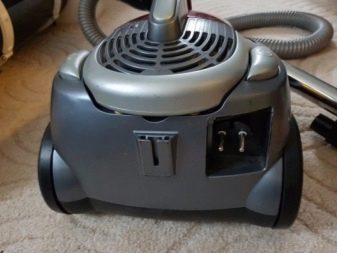 Test de l'aspirateur Vitek VT 1833 : l'aquafiltration à un super prix