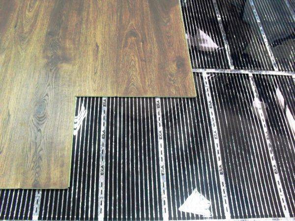 Plancher chauffant carbone infrarouge : principe de fonctionnement et règles de pose