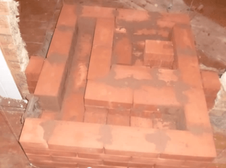 Comment construire un poêle russe: maçonnerie à faire soi-même, les meilleures commandes et schémas