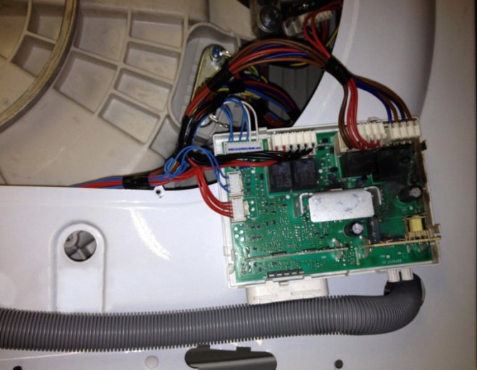 Dysfonctionnements de la machine à laver: comment y remédier vous-même et quand appeler l'assistant