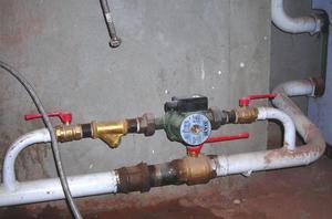 Installation d'une pompe de surface pour une résidence d'été: règles de raccordement et de fonctionnement