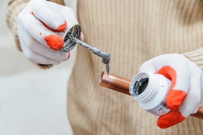 Tuyaux d'incendie, d'eau et de cuivre : caractéristiques du travail avec des tuyaux et des raccords en cuivre