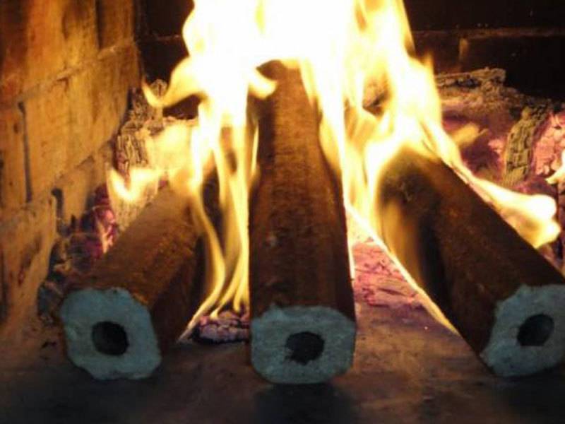Briquettes combustibles : meilleur bois de chauffage ou pas