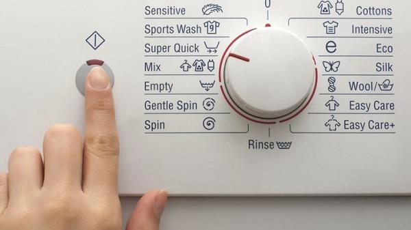 Dysfonctionnements de la machine à laver Indesit: comment déchiffrer les codes d'erreur et réparer