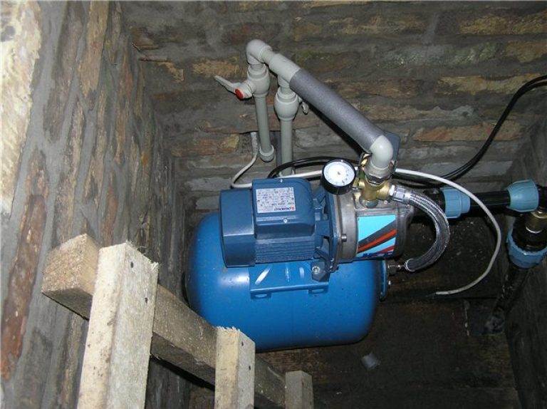 Pompes pour augmenter la pression de l'eau: types, comment choisir, technologie d'installation + schémas de connexion