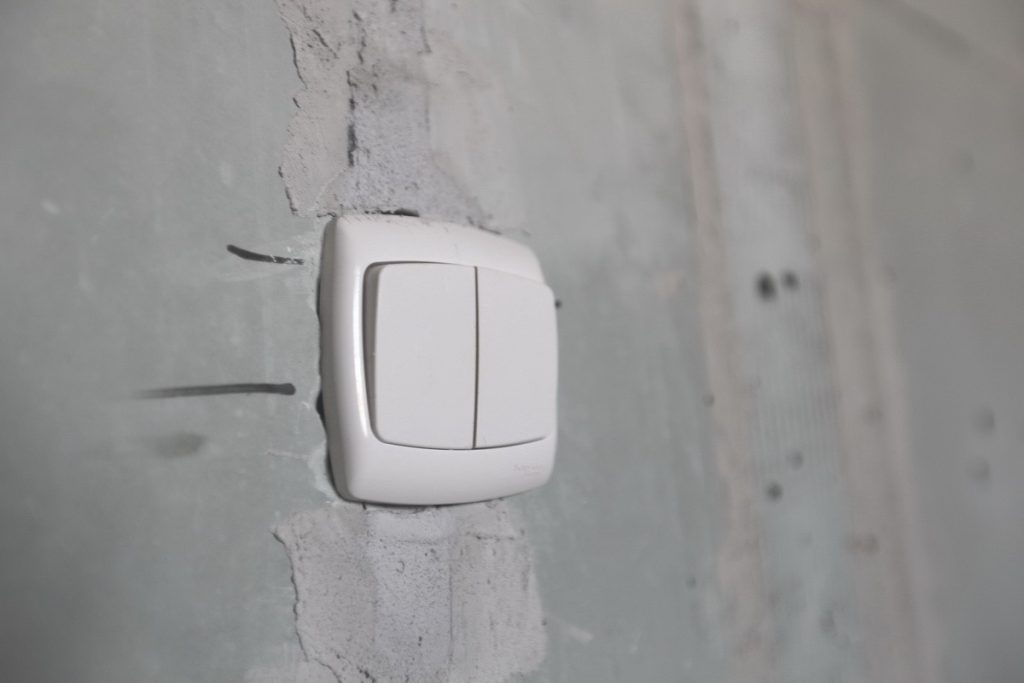 Types de prises électriques et types d'interrupteurs : options