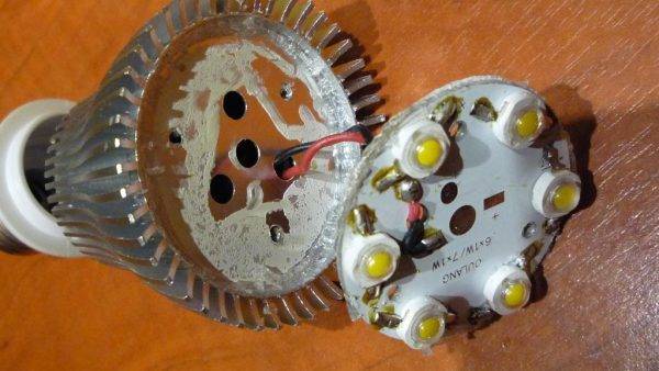 Instructions de réparation de la lampe LED DIY