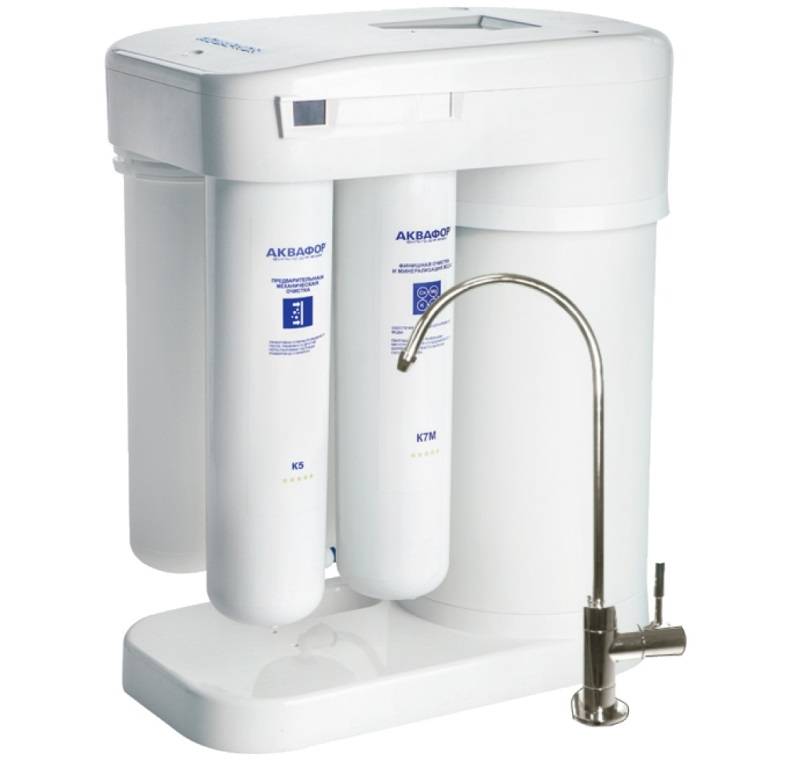 Filtre à eau pour le lavage: quel est le meilleur - débit ou osmose inverse, classement des modèles populaires, leurs avantages et inconvénients