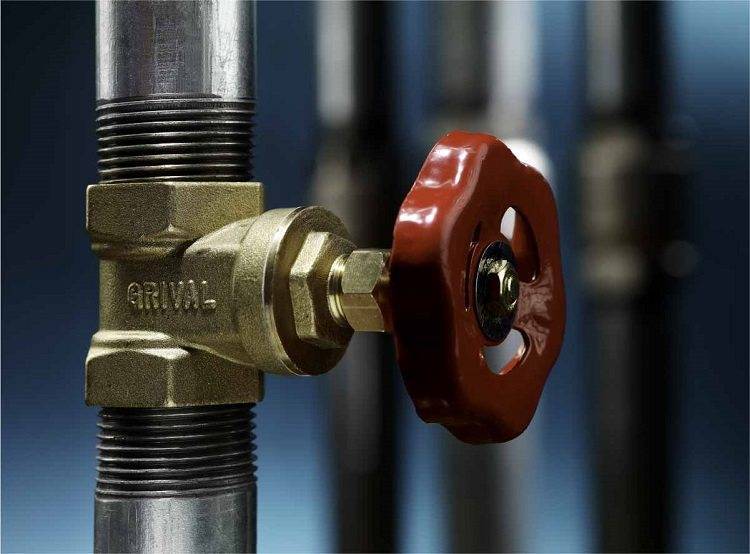 13 raisons pour lesquelles les conduites d'eau de l'appartement bourdonnent et que faire