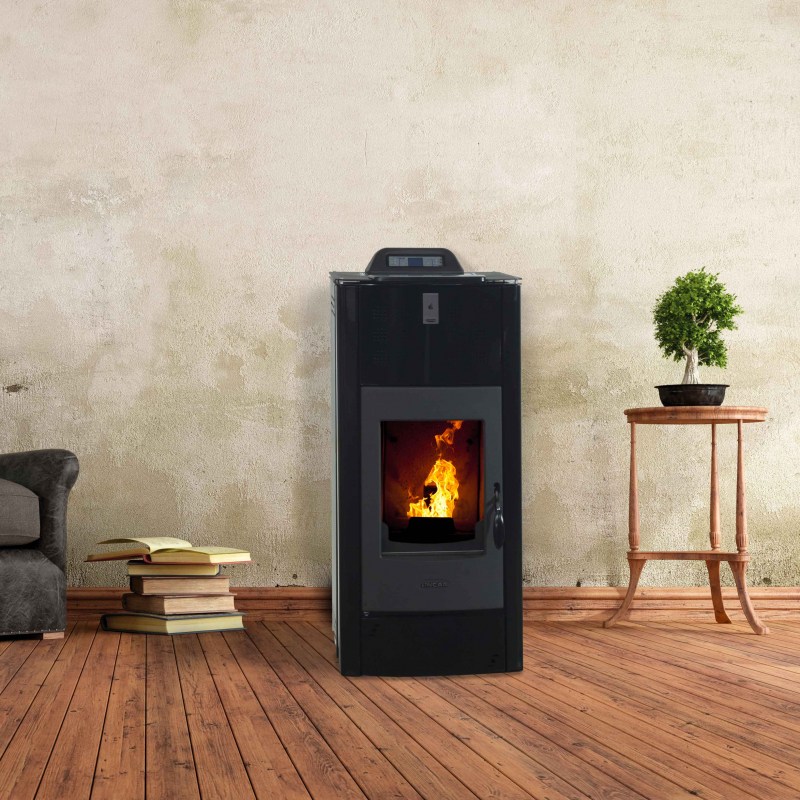 Fournaise avec circuit d'eau pour chauffage domestique