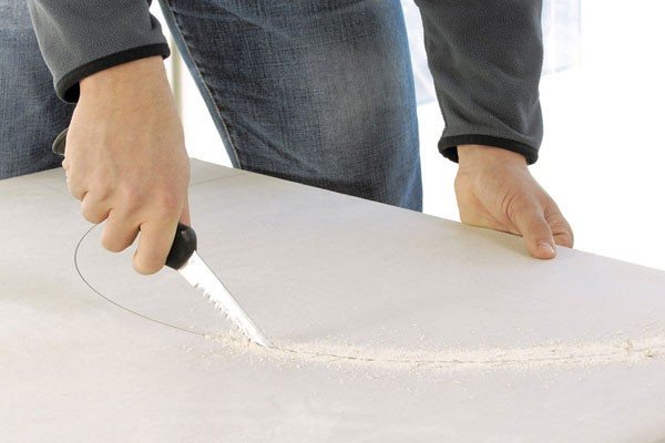 Comment et comment couper des cloisons sèches: outils, conseils pour les débutants, coupe à faire soi-même