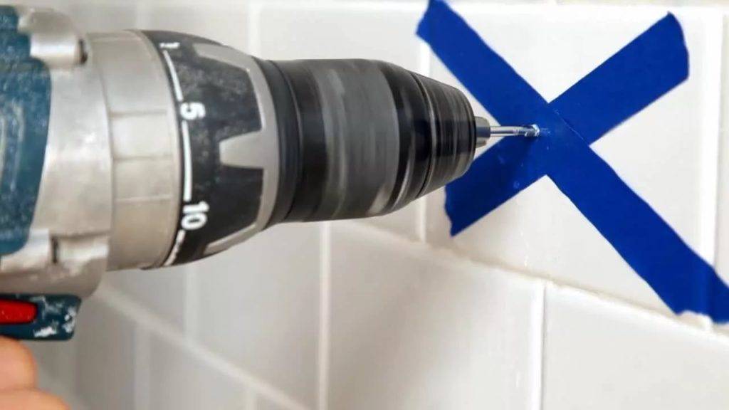 Comment faire un trou dans un carrelage sans perceuse