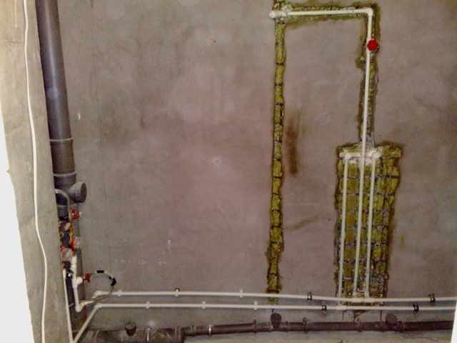 Installer un robinet dans la salle de bain : appareil et guide d'installation étape par étape