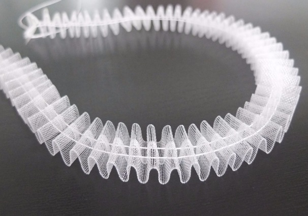 Comment accrocher des fenêtres avec du tulle sans corniches