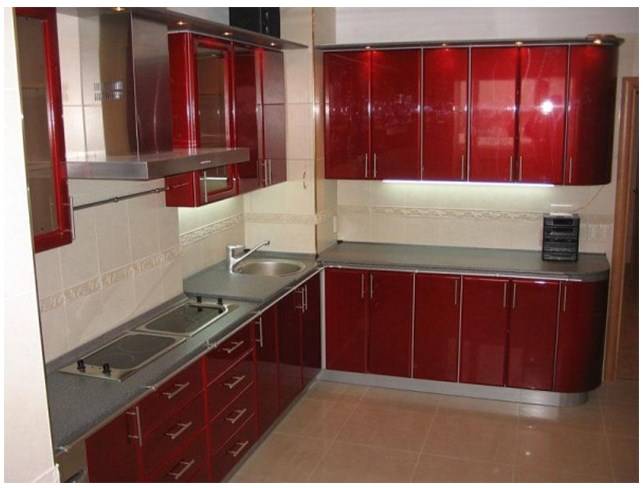 Est-il possible d'accrocher des armoires sur un conduit de ventilation: nuances juridiques et conséquences pour le contrevenant