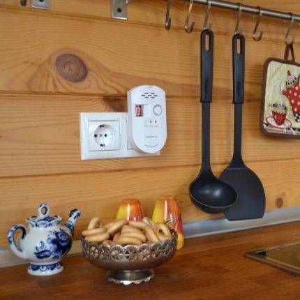 Comment cacher un chauffe-eau à gaz dans la cuisine