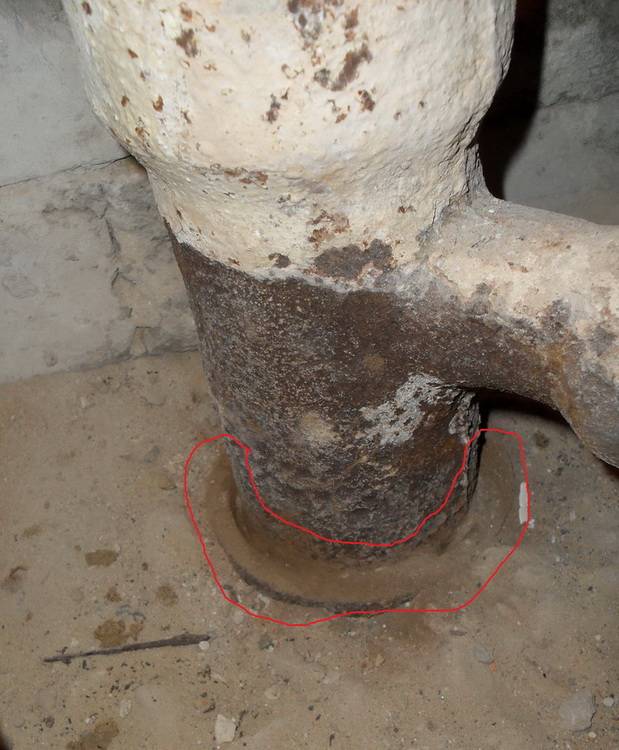 Installation de tuyaux d'égout en fonte