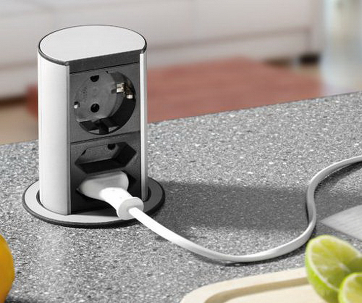 Prises dans le comptoir de la cuisine (20 photos): caractéristiques des modèles de cuisine intégrés. caractéristiques des blocs intégrés. pose de douilles à mortaiser