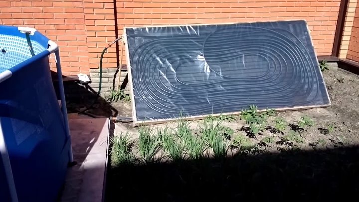 Comment fabriquer soi-même un capteur solaire pour la piscine: à partir d'un tuyau ou d'un tuyau noir ou acheté: conseils? avis + vidéo