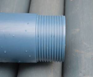 Comment choisir des tuyaux pour un puits - une comparaison des options en acier, en plastique et en amiante-ciment