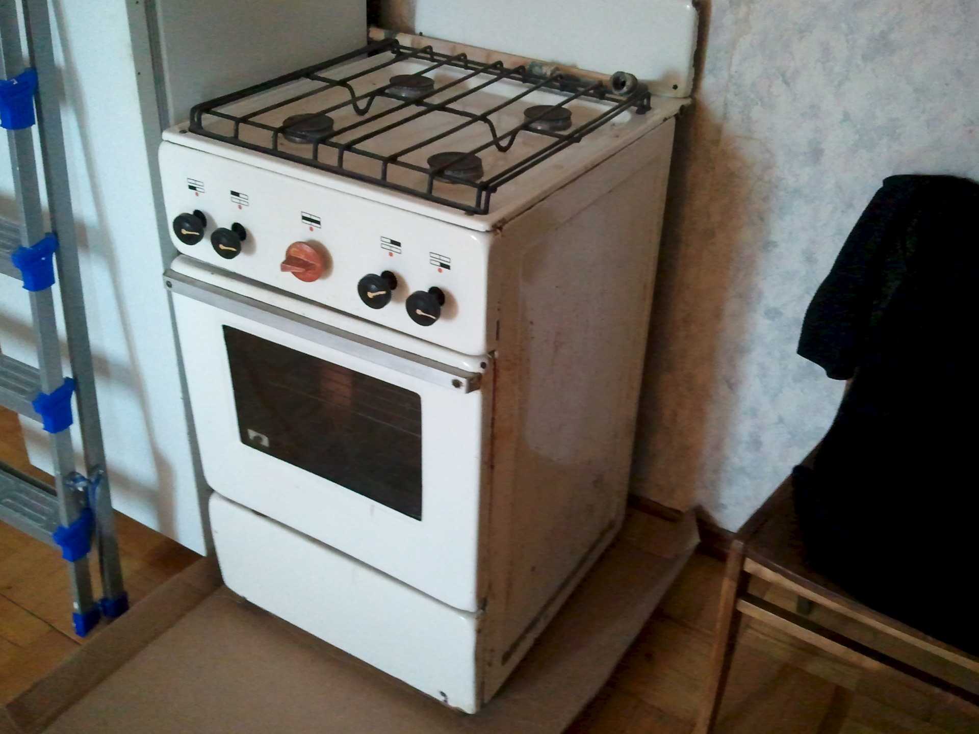 Où mettre l'ancienne cuisinière à gaz: est-il possible de s'en débarrasser soi-même