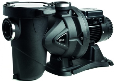 Comment choisir une pompe de piscine : un aperçu comparatif des différents types d'unités