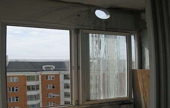 Ventilation d'échappement sur le balcon et la loggia: options de ventilation