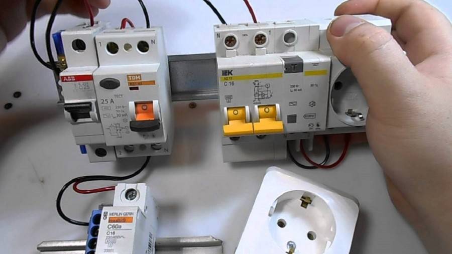 Différence entre l'ouzo et le difavtomat