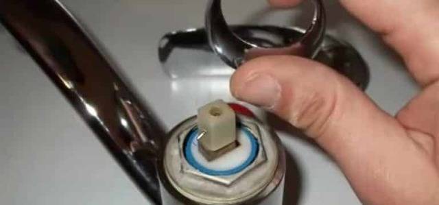 Cartouche de cabine de douche : sélection, installation et remplacement