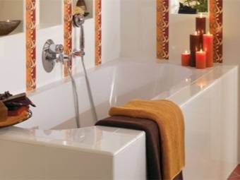 Qu'est-ce qu'un bain de quartz: types, avantages et inconvénients, nuances d'installation, principaux fabricants