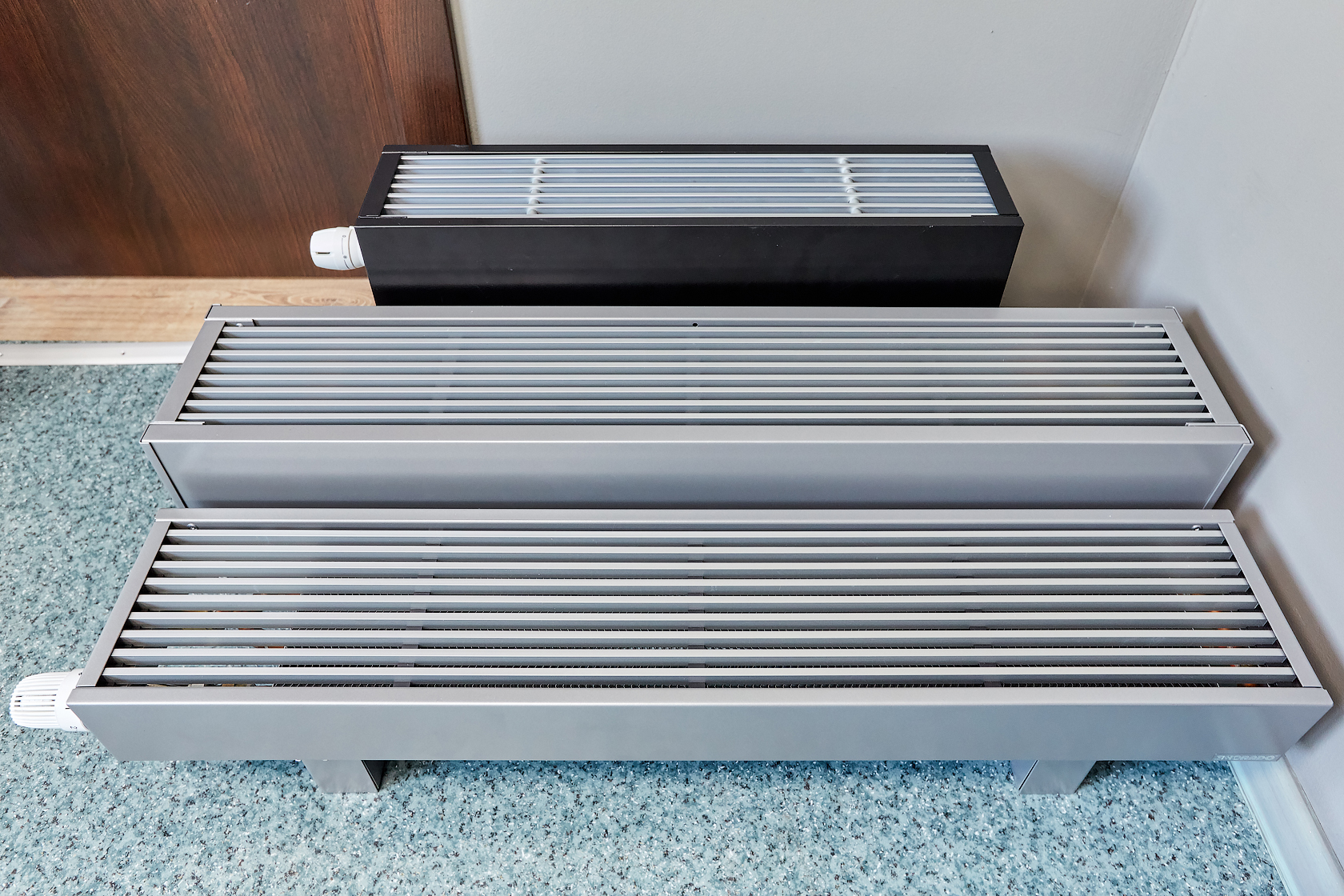 Convecteurs licon - convecteurs muraux licon okn et oknb à convection naturelle - licon rus, ooo moscou (russie)