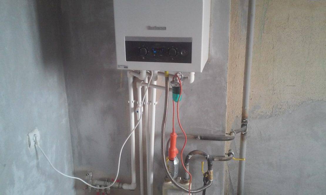 Chaudière de chauffage électrique à double circuit