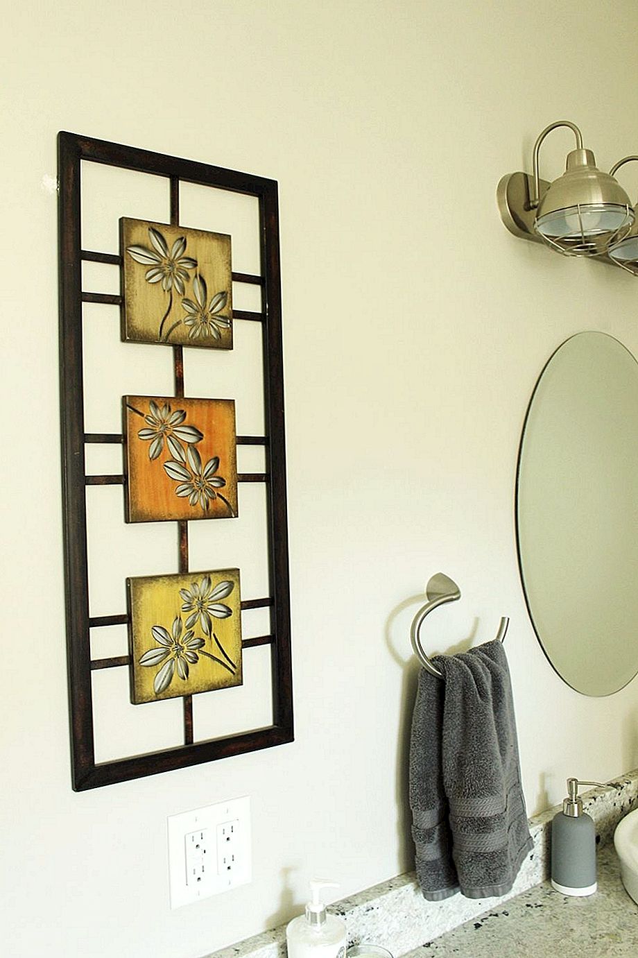 Comment décorer une petite salle de bain : 10 astuces utiles